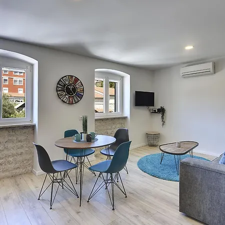 Апартаменты With Swimming Pool And Private Terrace Пула