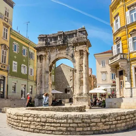 In Croatia Near Stunning Coastline Apartamento *