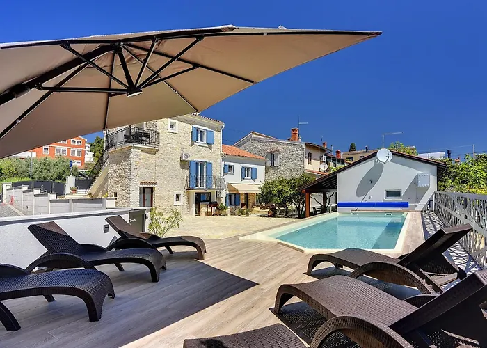 In Croatia Near Stunning Coastline * Pula